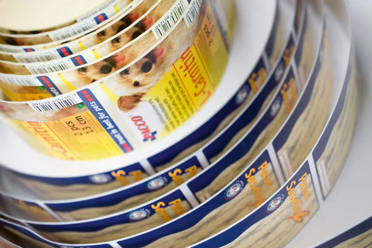 Food Labels on roll