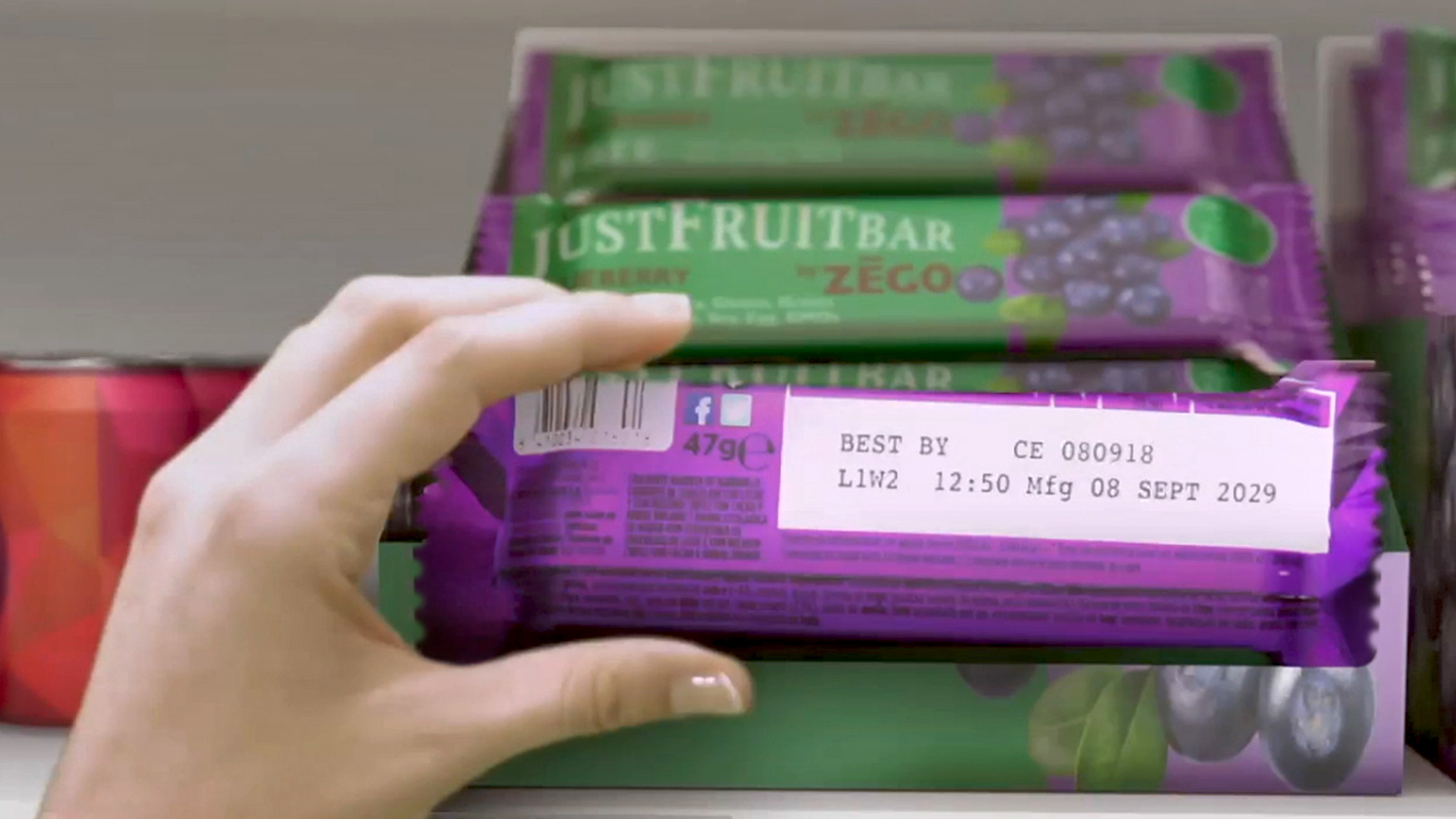 Inkjet coding on snack bar with foodsafe ink